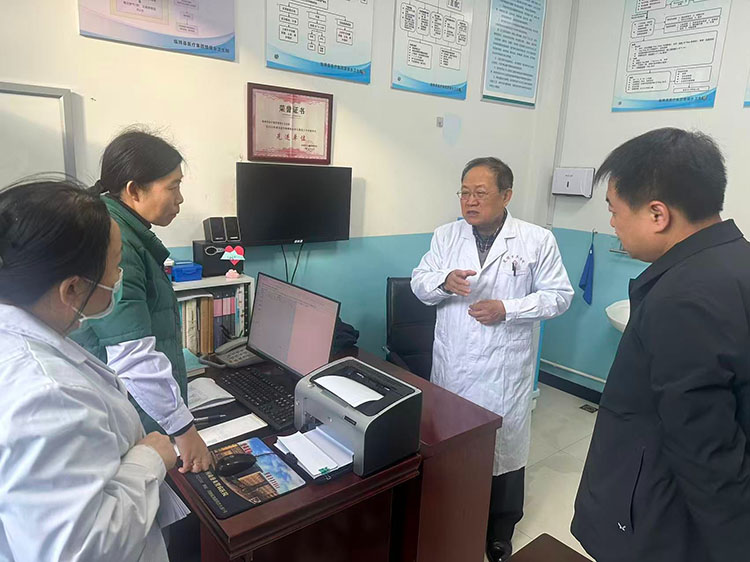 风险久久久久久亚洲精品影院