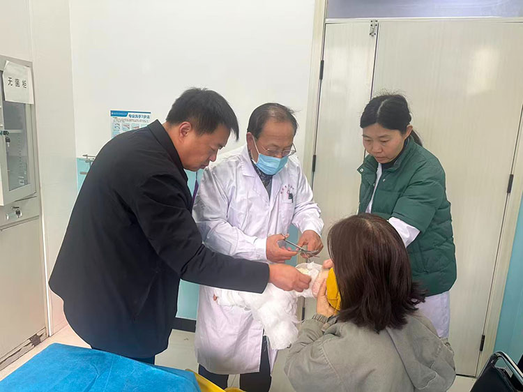 风险久久久久久亚洲精品影院