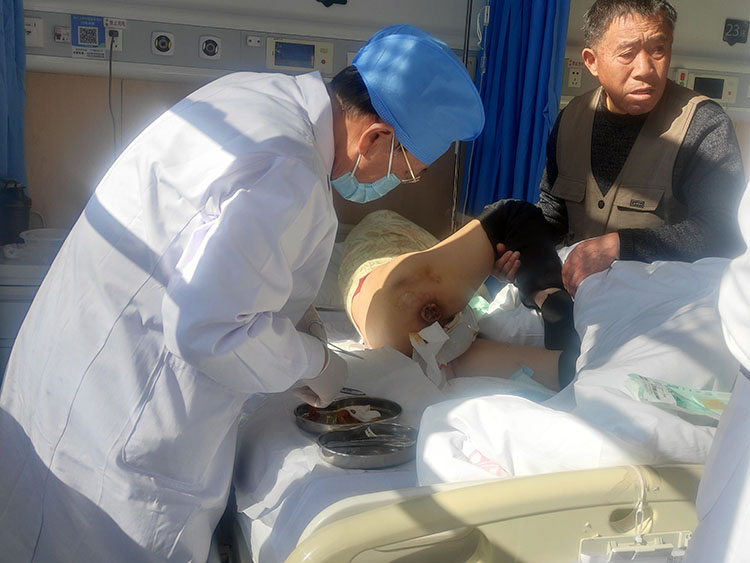 风险久久久久久亚洲精品影院