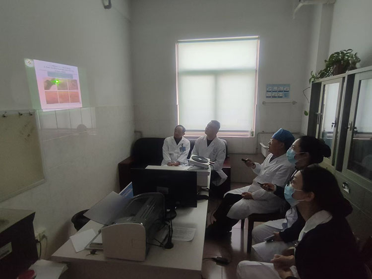 风险久久久久久亚洲精品影院