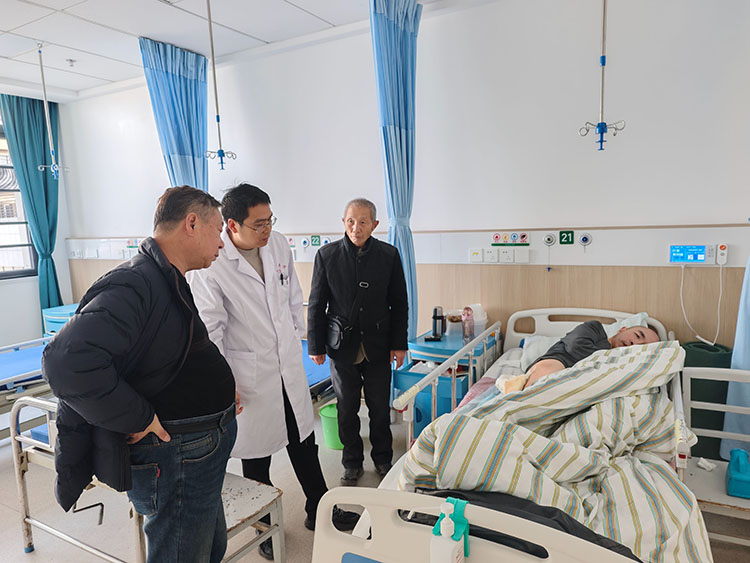 风险久久久久久亚洲精品影院