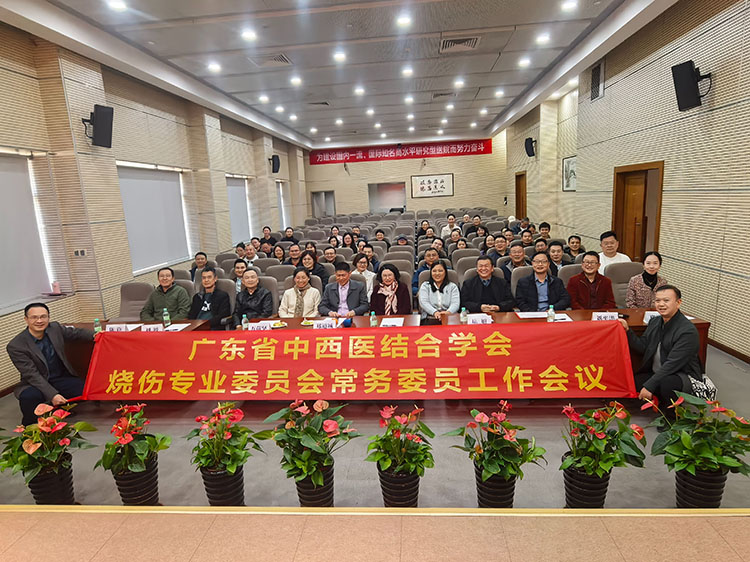 风险久久久久久亚洲精品影院