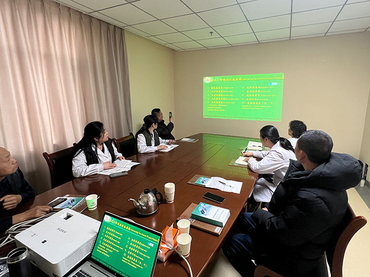 风险久久久久久亚洲精品影院