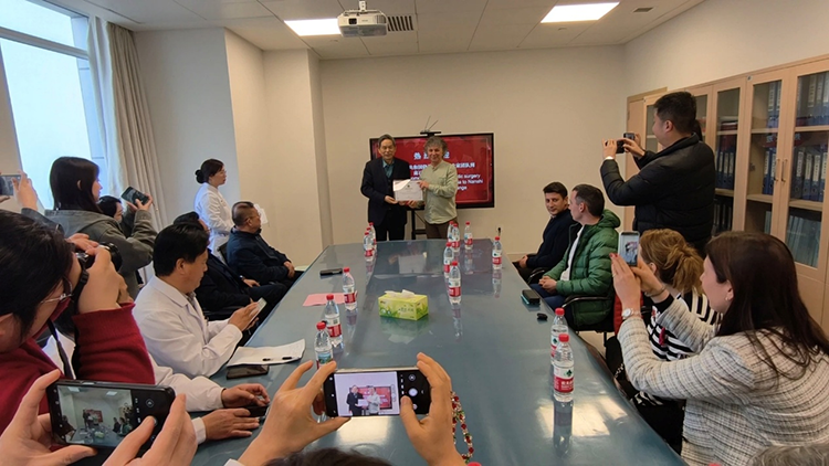 风险久久久久久亚洲精品影院