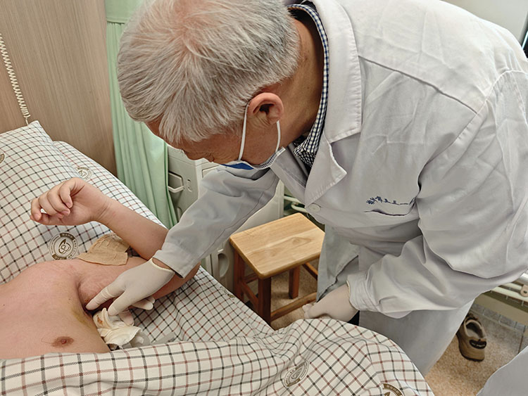 风险久久久久久亚洲精品影院