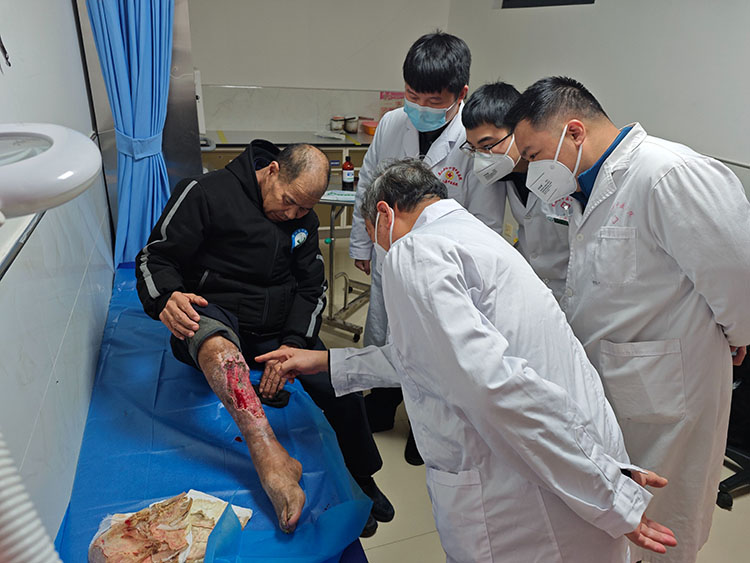 风险久久久久久亚洲精品影院