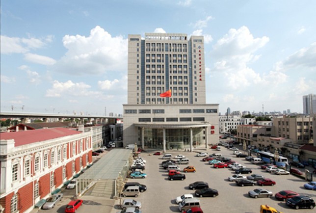 风险久久久久久亚洲精品影院