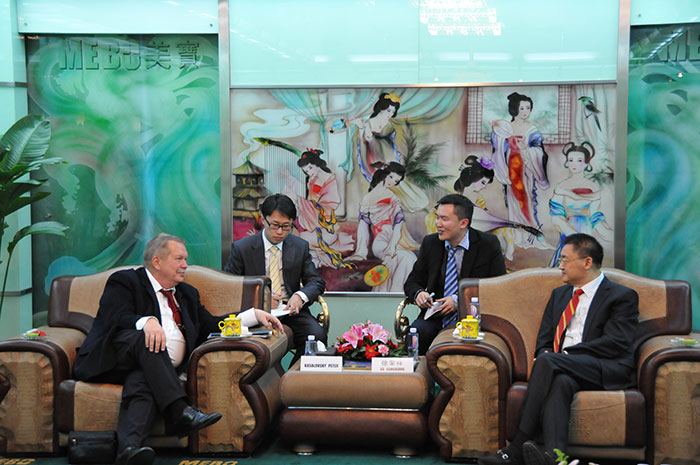 风险久久久久久亚洲精品影院