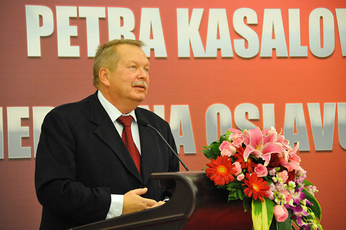 风险久久久久久亚洲精品影院