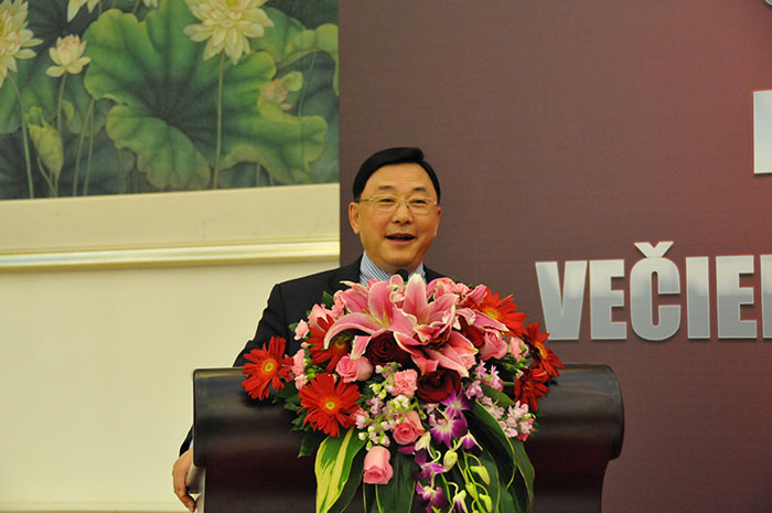 风险久久久久久亚洲精品影院