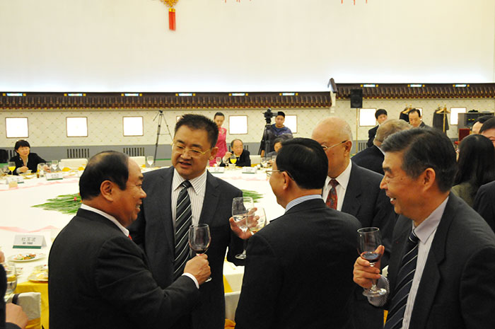 风险久久久久久亚洲精品影院