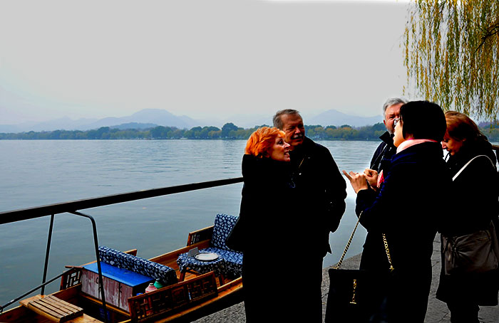 风险久久久久久亚洲精品影院