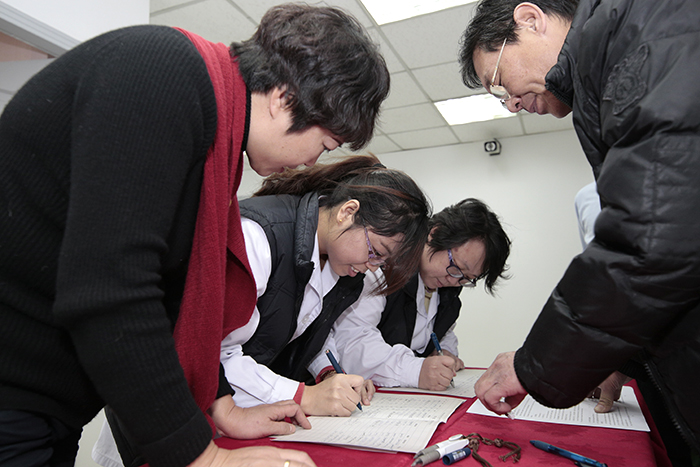 风险久久久久久亚洲精品影院