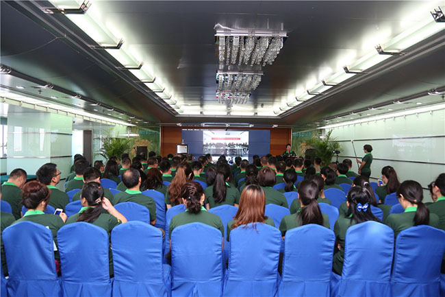 风险久久久久久亚洲精品影院