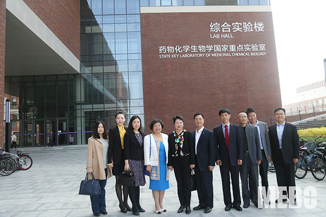 风险久久久久久亚洲精品影院