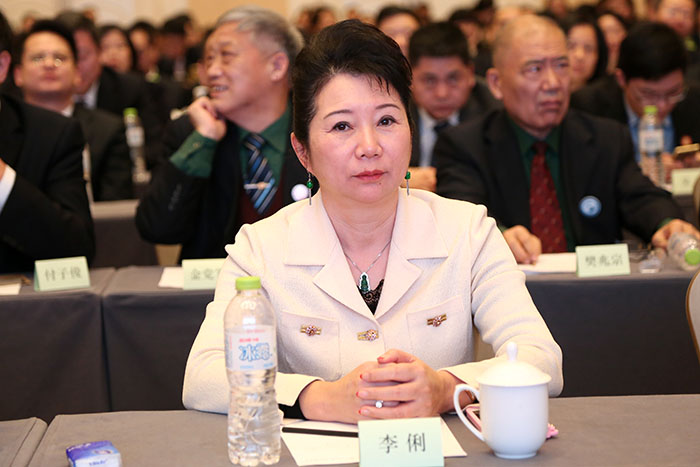 风险久久久久久亚洲精品影院